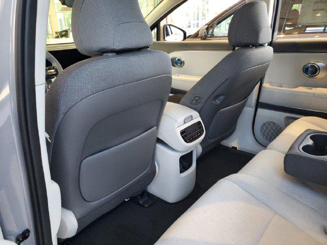 2026 Hyundai IONIQ 9 SE - Photo 15