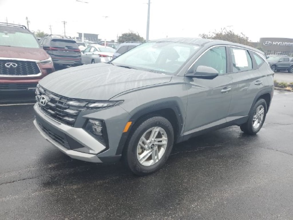 Certified 2025 Hyundai Tucson SE SUV