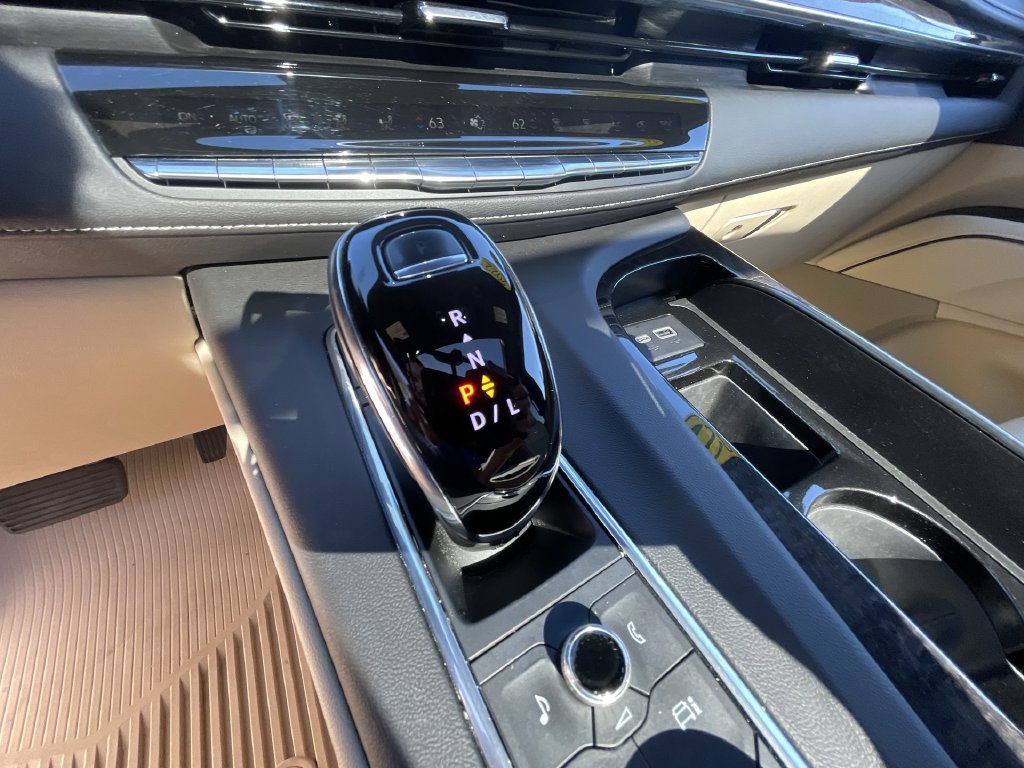 2022 Cadillac Escalade Premium Luxury - Photo 15