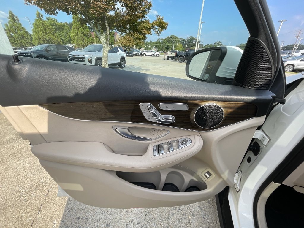 2019 Mercedes-Benz GLC GLC300 - Photo 21
