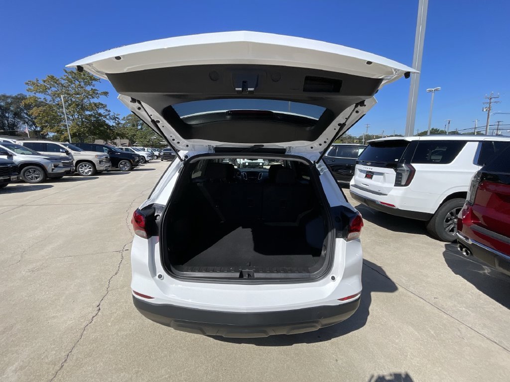 2024 Chevrolet Equinox LS - Photo 23