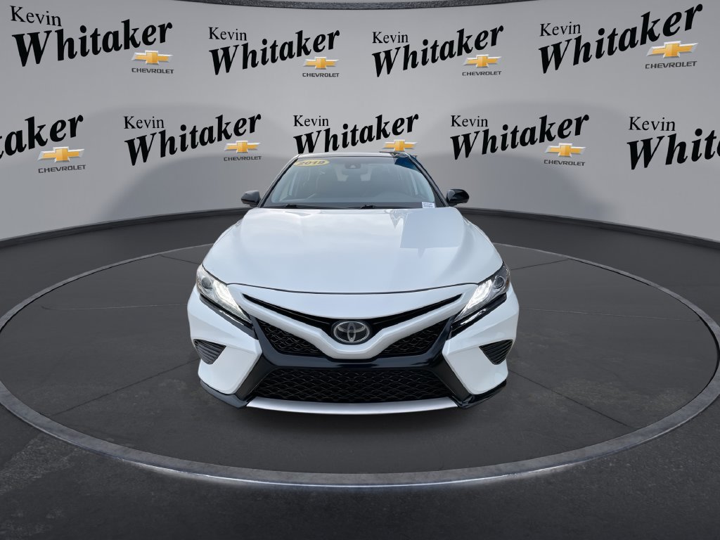 2019 Toyota Camry XSE - Photo 3