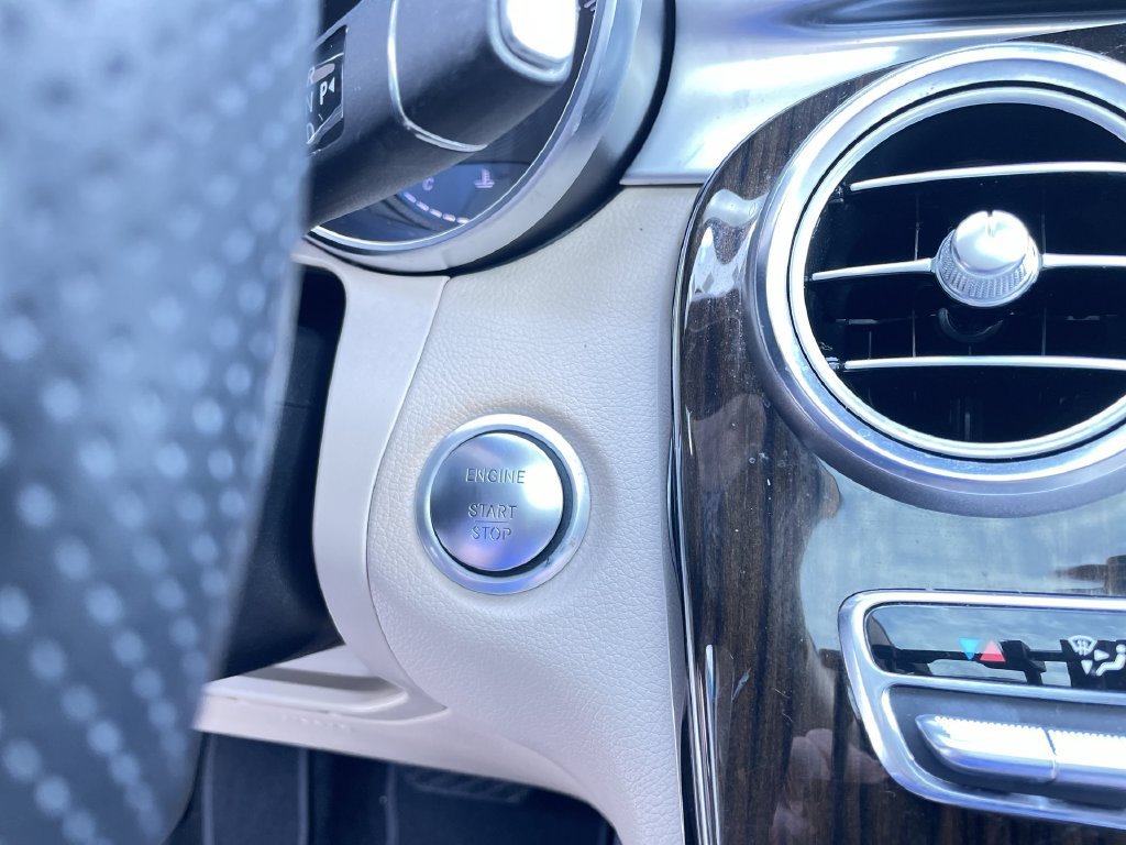 2019 Mercedes-Benz GLC GLC300 - Photo 16