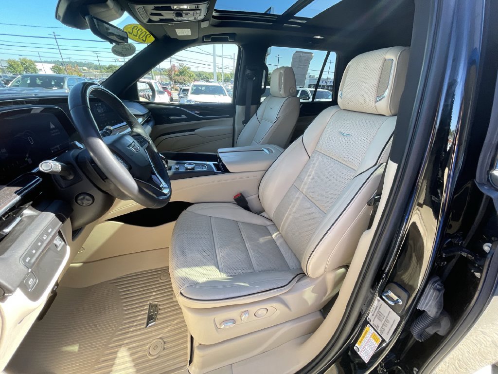 2022 Cadillac Escalade Premium Luxury - Photo 18