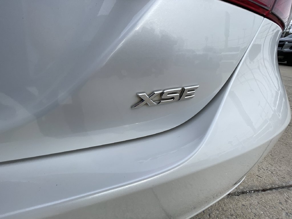 2019 Toyota Camry XSE - Photo 31