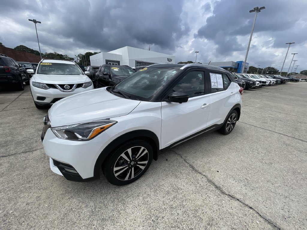 Used 2020 Nissan Kicks SR Xtronic CVT SUV