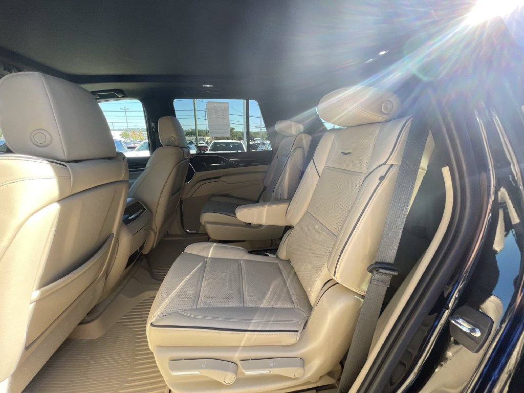 2022 Cadillac Escalade Premium Luxury - Photo 24
