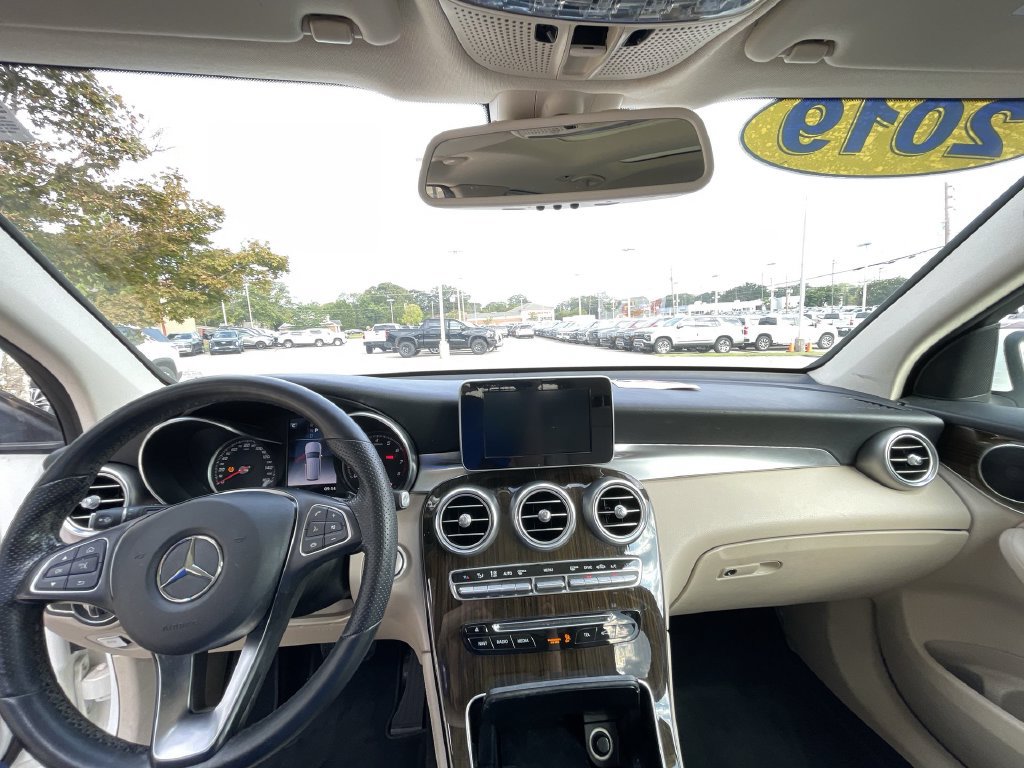 2019 Mercedes-Benz GLC GLC300 - Photo 10