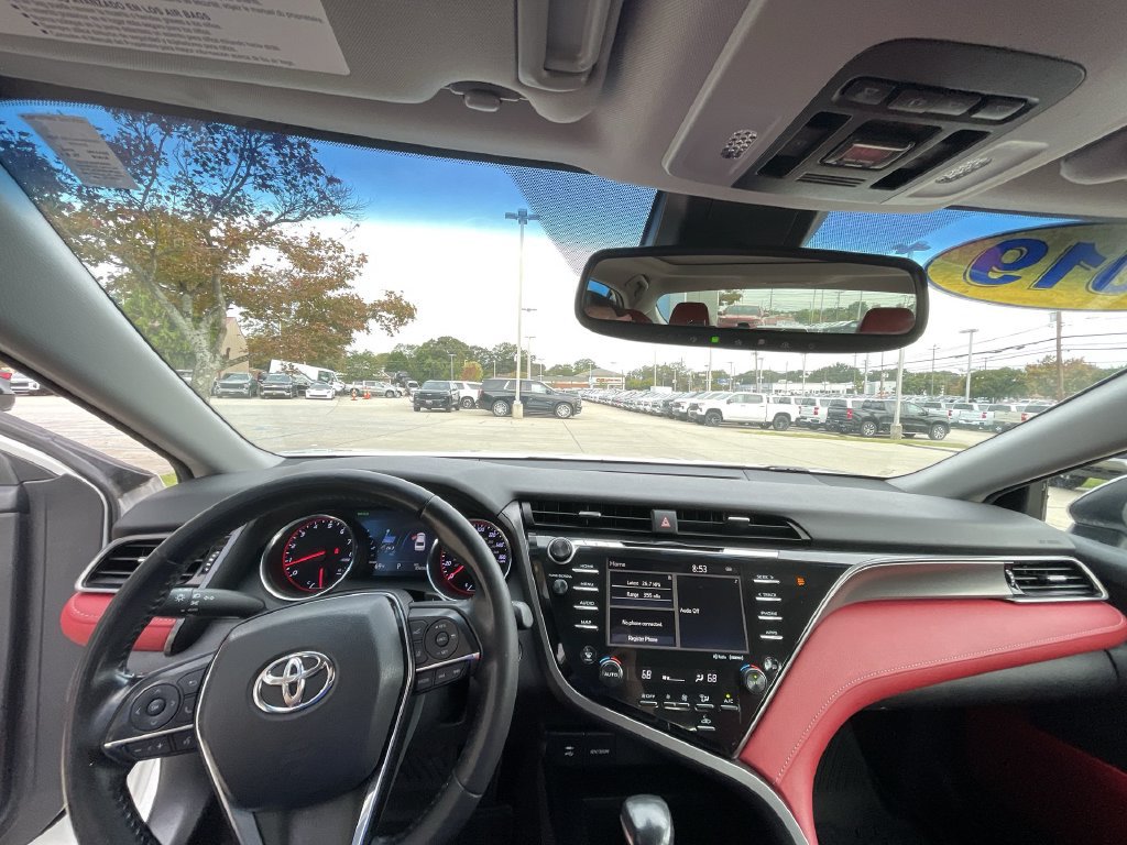 2019 Toyota Camry XSE - Photo 10