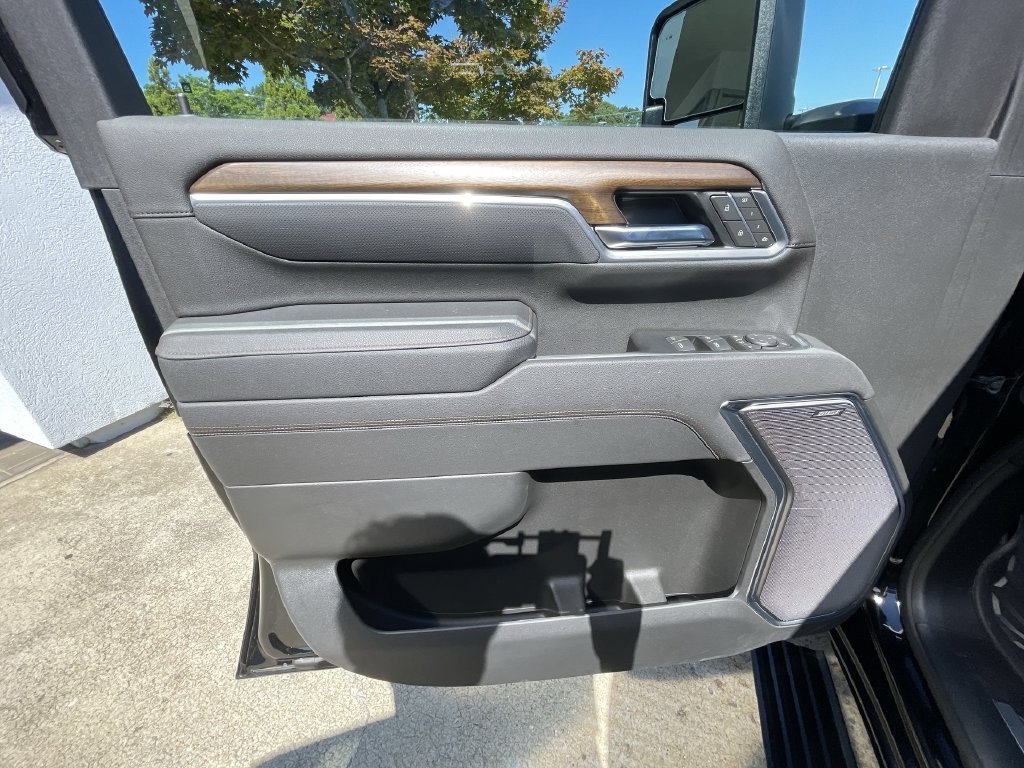 2025 Chevrolet Silverado 2500HD High Country - Photo 21