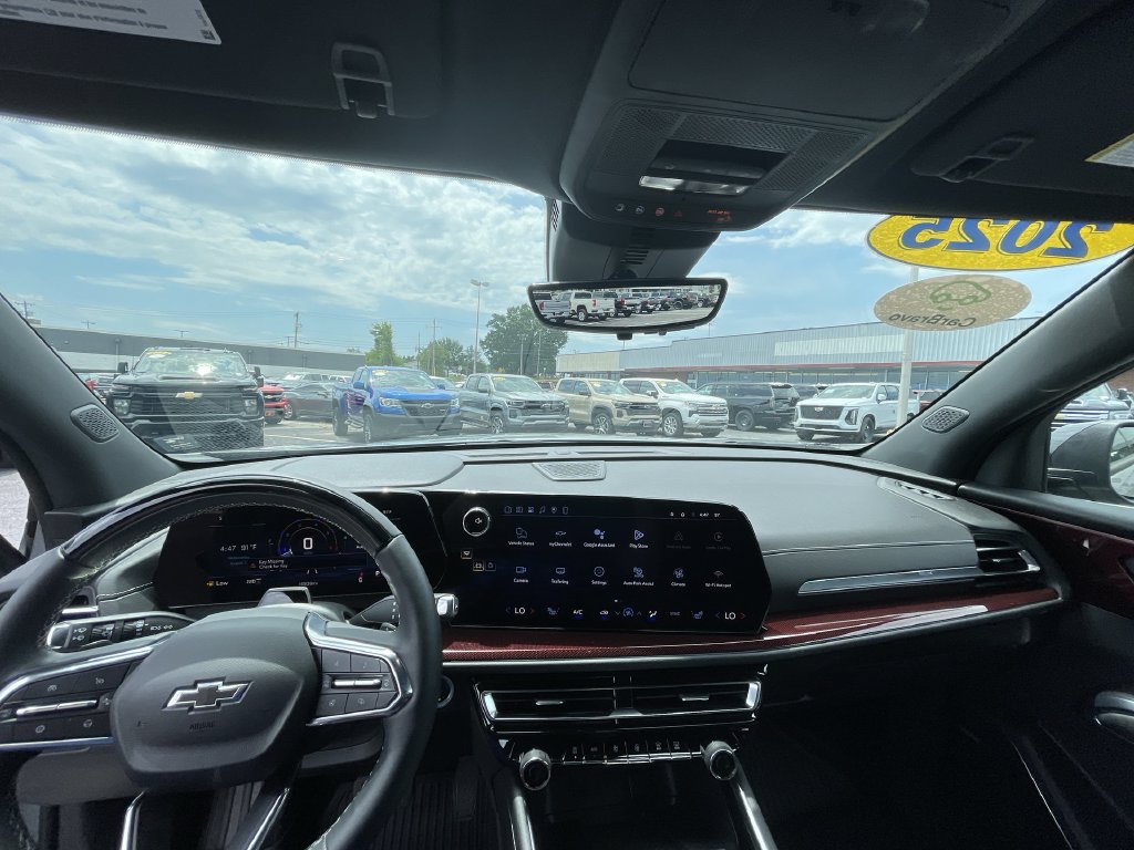 2025 Chevrolet Traverse Z71 - Photo 10