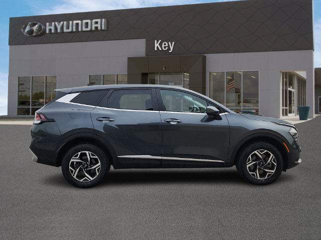 Used 2024 Kia Sportage LX SUV