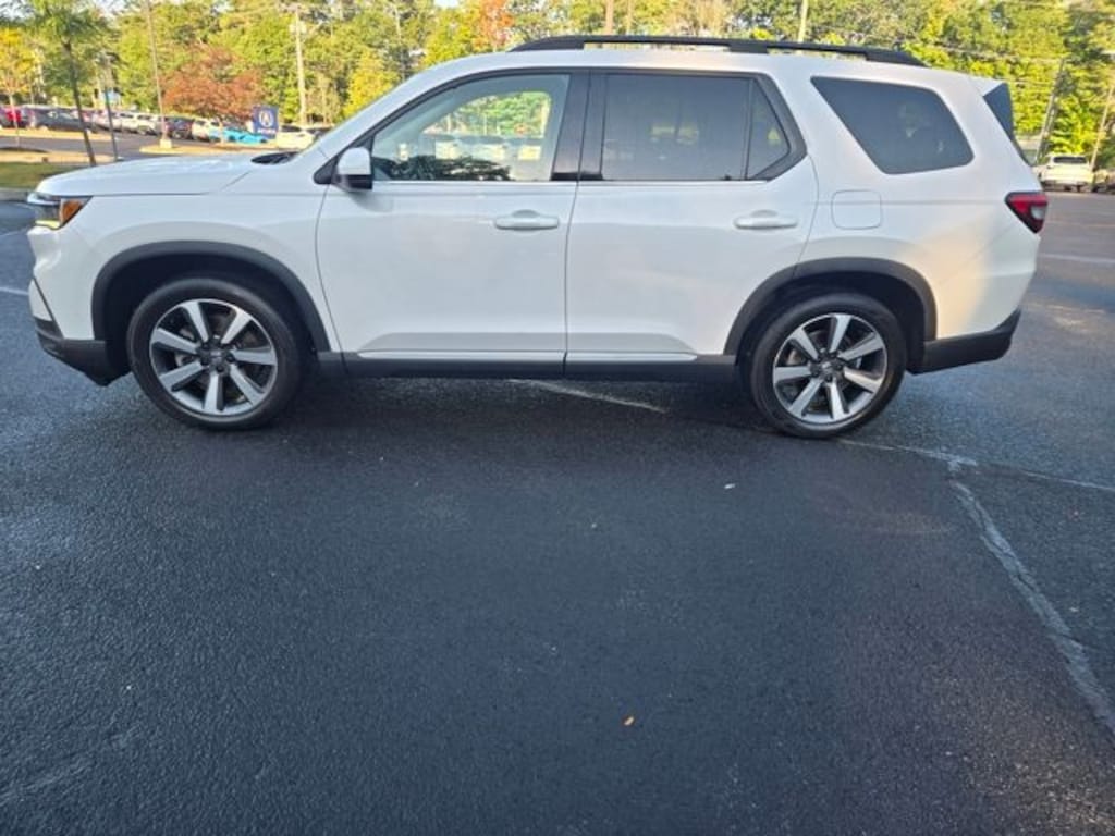 Used 2023 Honda Pilot Touring SUV