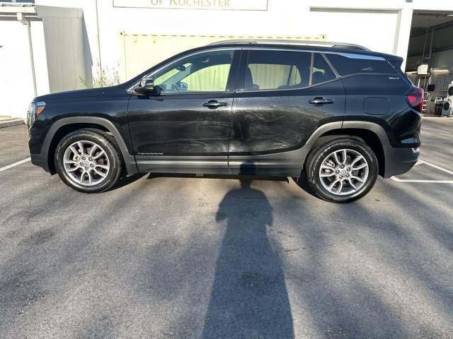 Used 2024 GMC Terrain SLT SUV
