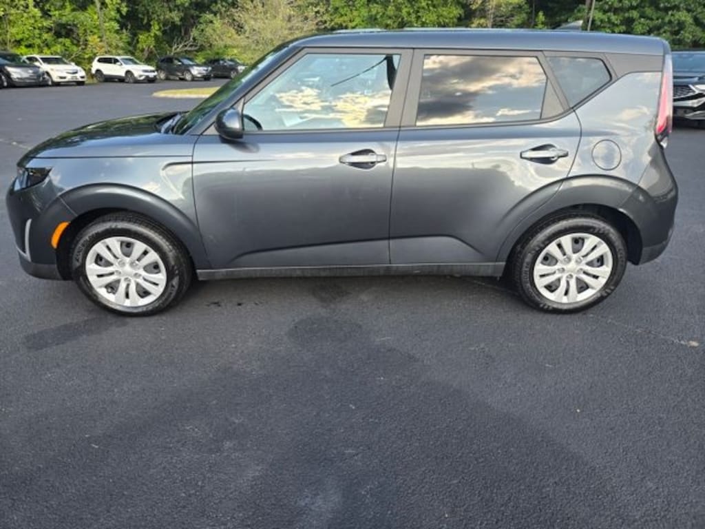Used 2023 Kia Soul LX Hatchback