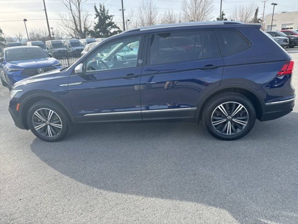 Used 2024 Volkswagen Tiguan 2.0T SE SUV
