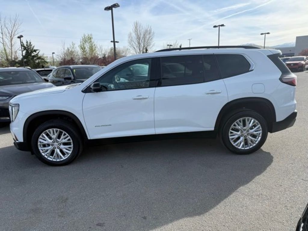 Used 2024 GMC Acadia Elevation SUV