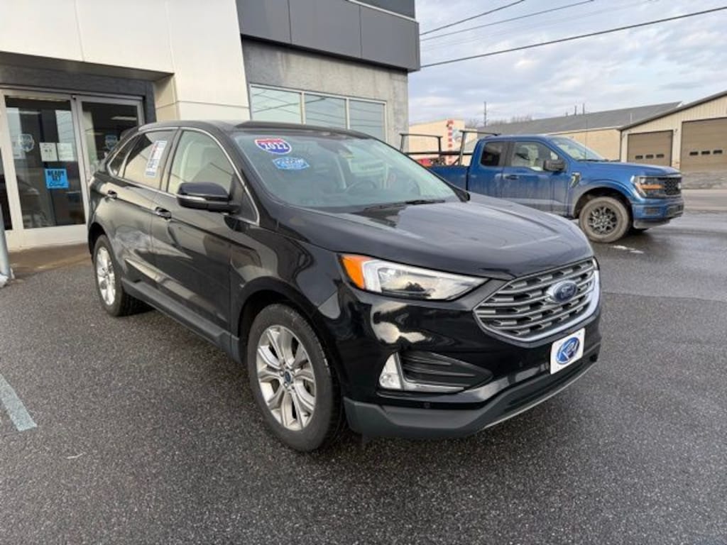 Used 2022 Ford Edge Titanium SUV
