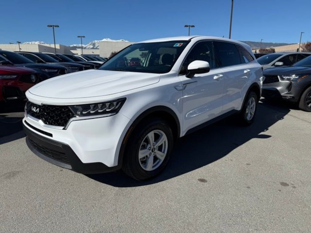 Used 2023 Kia Sorento LX SUV