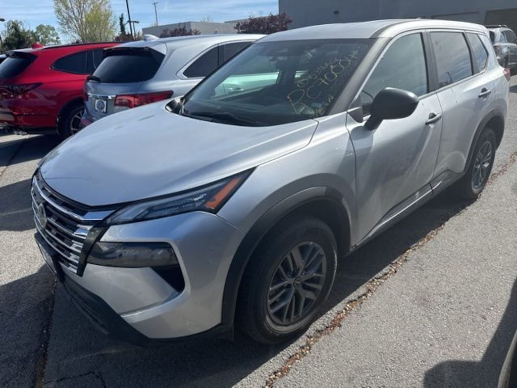 Used 2024 Nissan Rogue S SUV