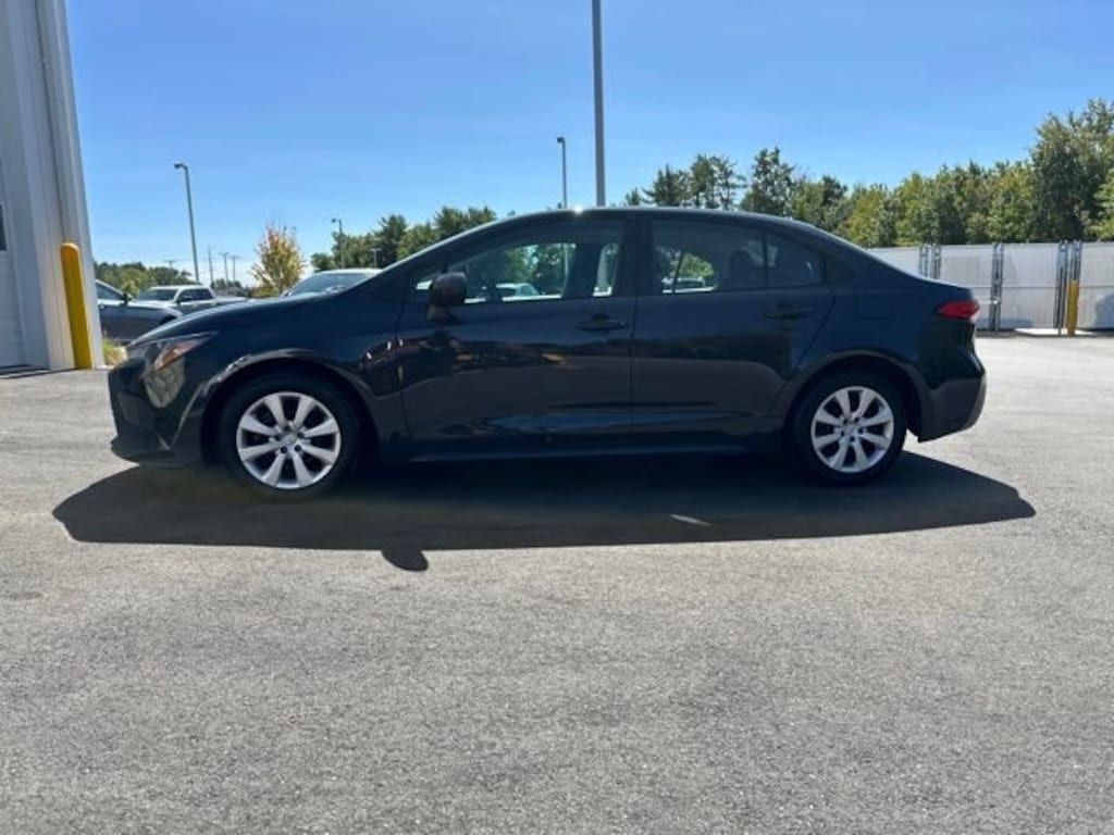 Used 2024 Toyota Corolla LE
