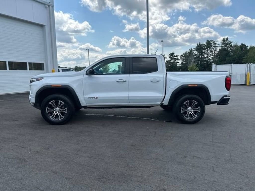 Used 2024 GMC Canyon AT4 Truck