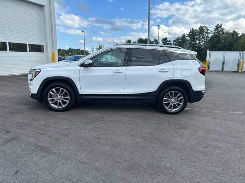 Used 2022 GMC Terrain SLT SUV