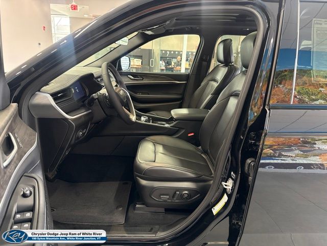 2026 Jeep Grand Cherokee Sport Utility 