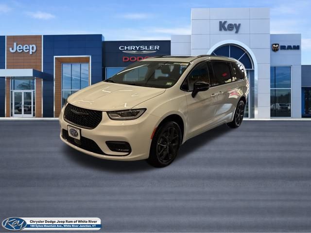 2026 Chrysler Pacifica