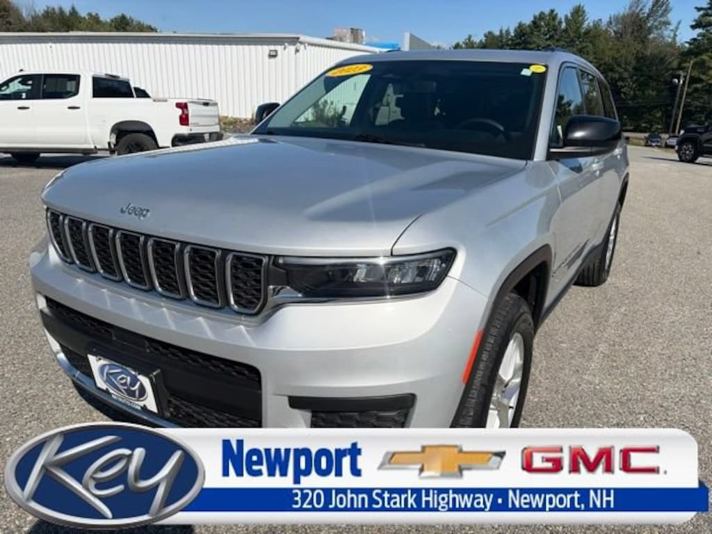 Used 2023 Jeep Grand Cherokee L Laredo 4x4 SUV