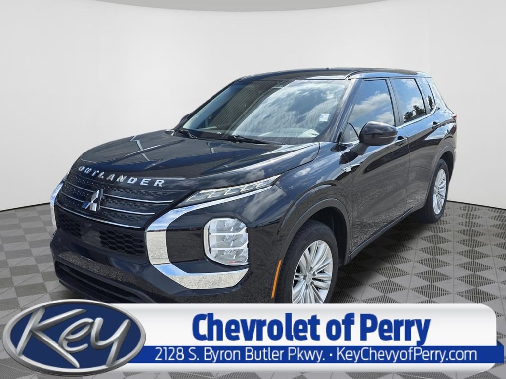 Used 2023 Mitsubishi Outlander ES