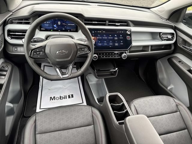 2027 Chevrolet Bolt RS - Photo 13