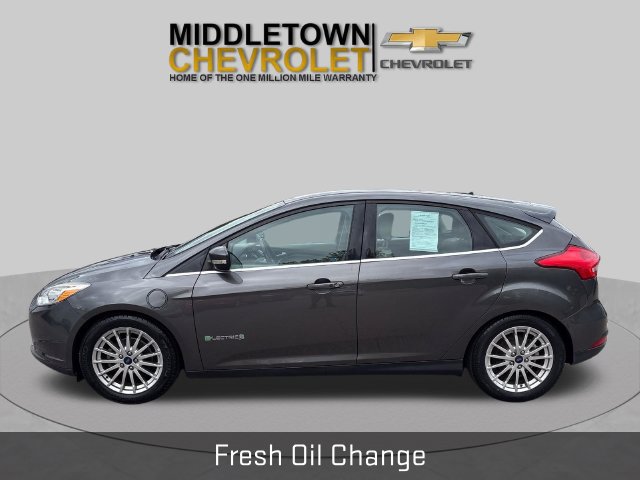 Used 2016 Ford Focus Electric with VIN 1FADP3R46GL232234 for sale in Middletown, CT