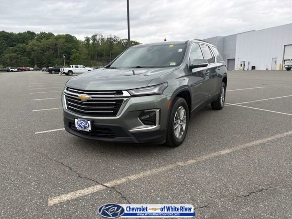 Used 2023 Chevrolet Traverse LT Cloth SUV