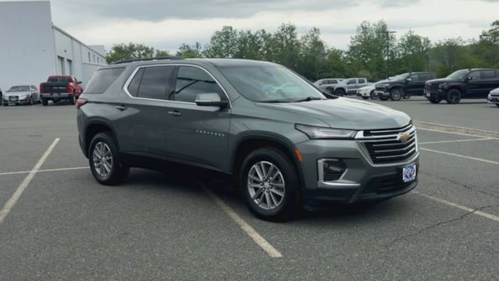 Used 2023 Chevrolet Traverse LT Cloth SUV