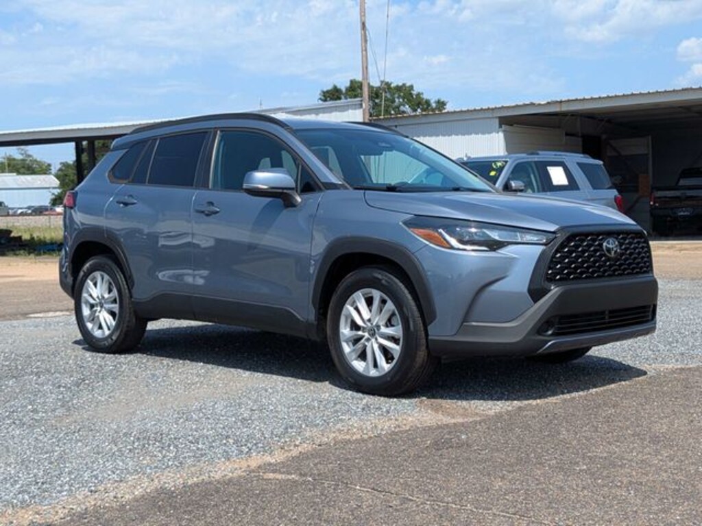 Used 2023 Toyota Corolla Cross LE SUV
