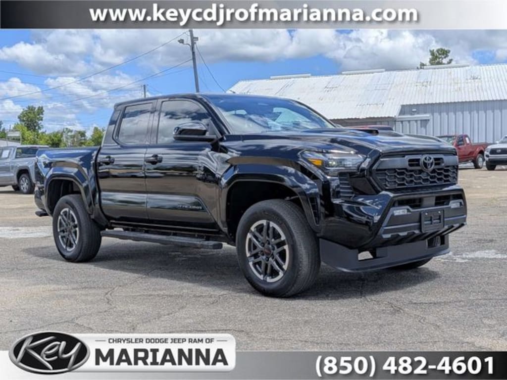 Used 2025 Toyota Tacoma TRD Sport Truck
