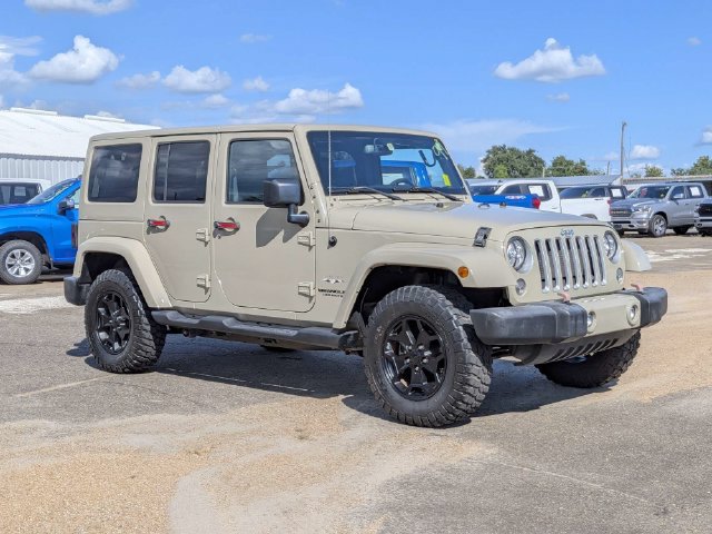 Used 2017 Jeep Wrangler Unlimited Sahara SUV