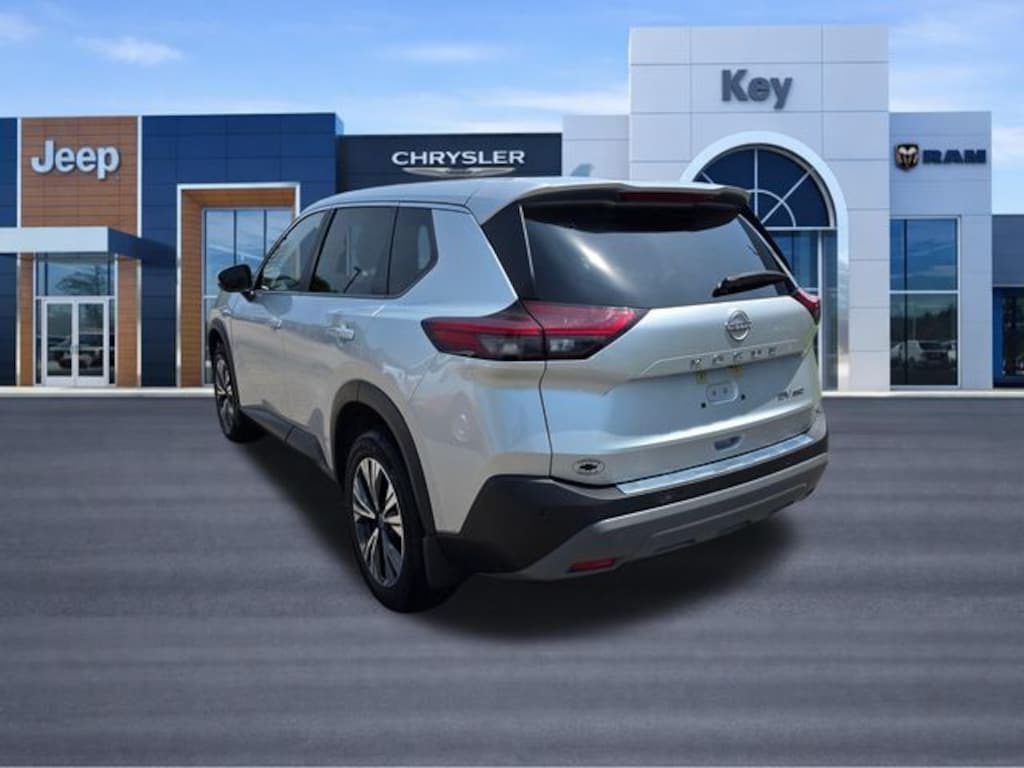 Used 2023 Nissan Rogue SV SUV