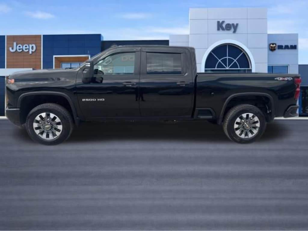 Used 2024 Chevrolet Silverado 2500HD Custom Truck