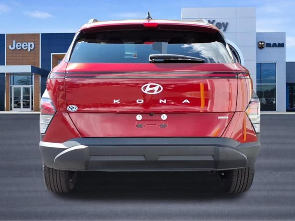 Used 2024 Hyundai Kona SEL SUV