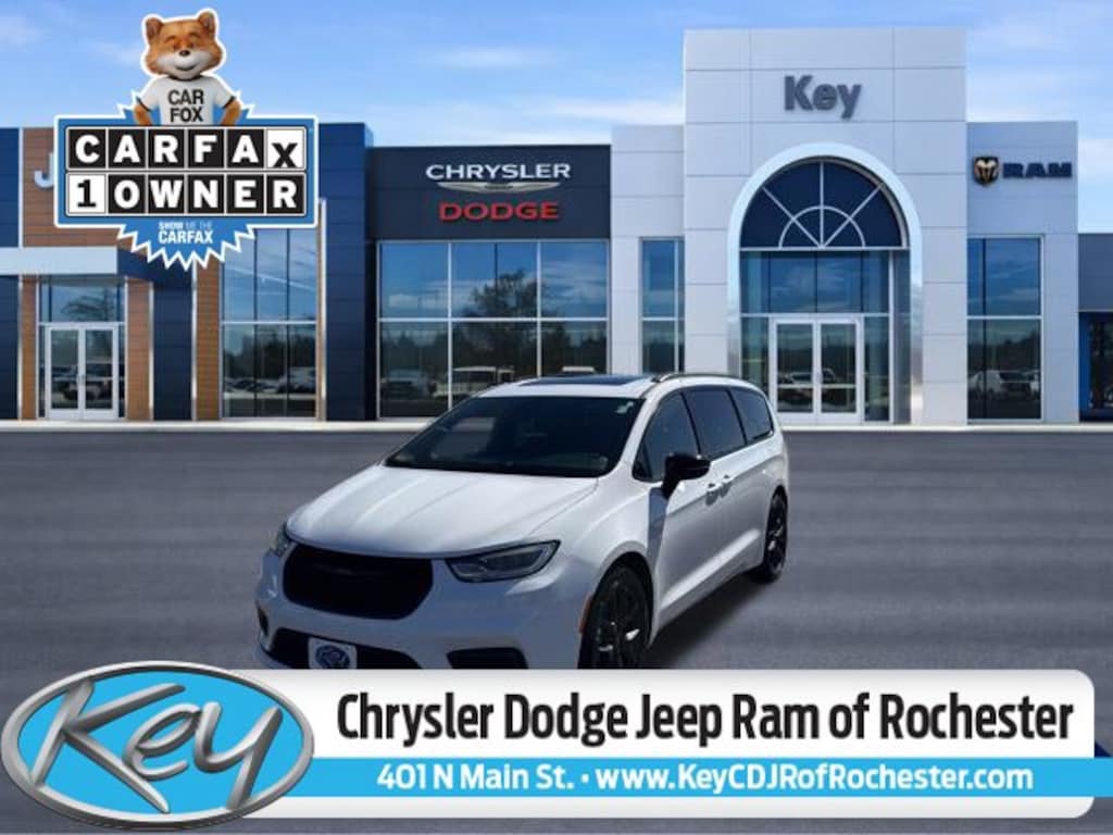 Used 2025 Chrysler Pacifica Limited Minivan/Van