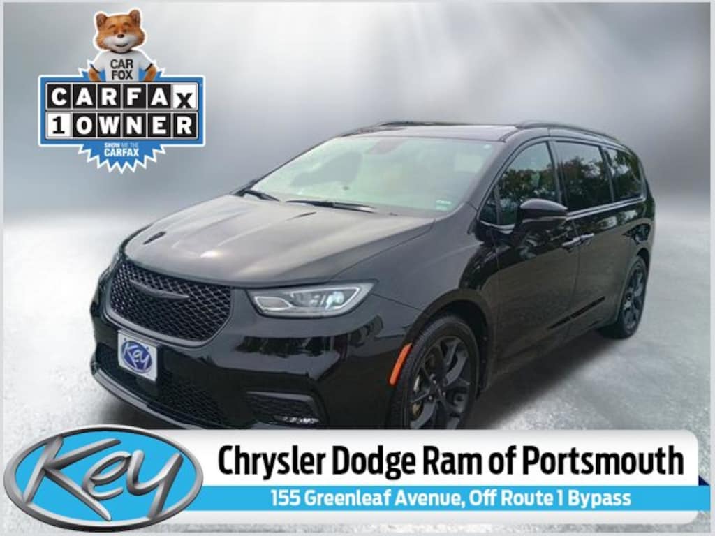 Used 2025 Chrysler Pacifica Limited Minivan/Van