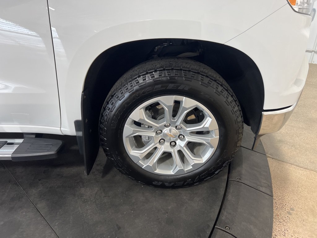 2024 Chevrolet Silverado 1500 LTZ - Photo 36