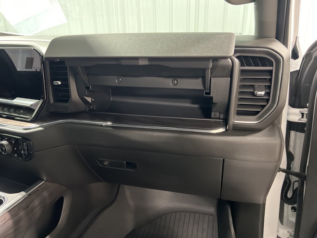 2024 Chevrolet Silverado 1500 LTZ - Photo 24