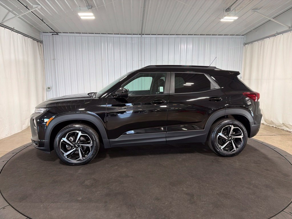 Used 2021 Chevrolet Trailblazer RS with VIN KL79MUSL0MB028804 for sale in Menomonie, WI