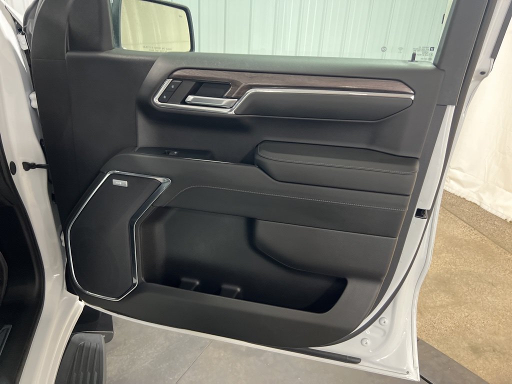 2024 Chevrolet Silverado 1500 LTZ - Photo 21