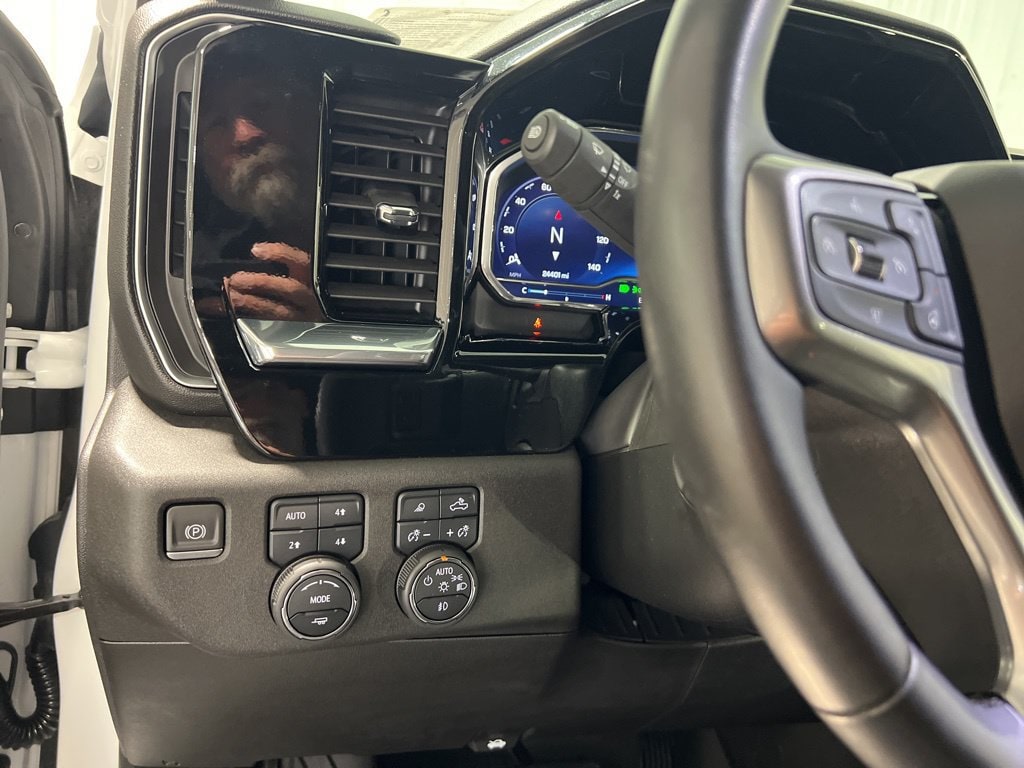2024 Chevrolet Silverado 1500 LTZ - Photo 33