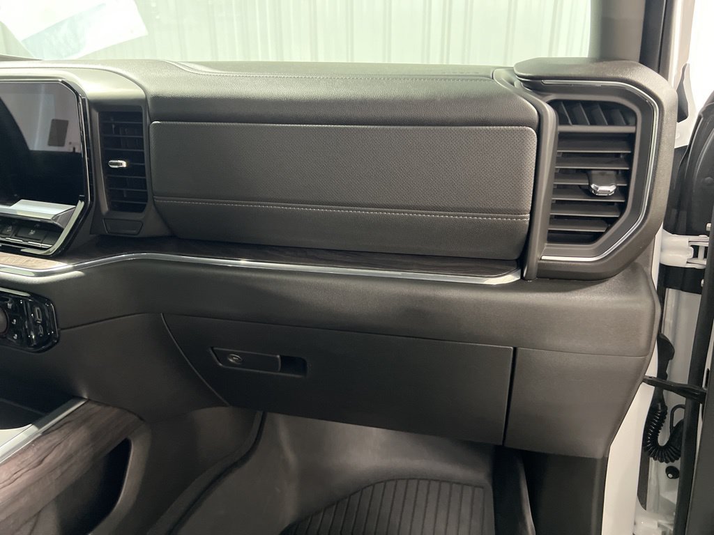 2024 Chevrolet Silverado 1500 LTZ - Photo 23