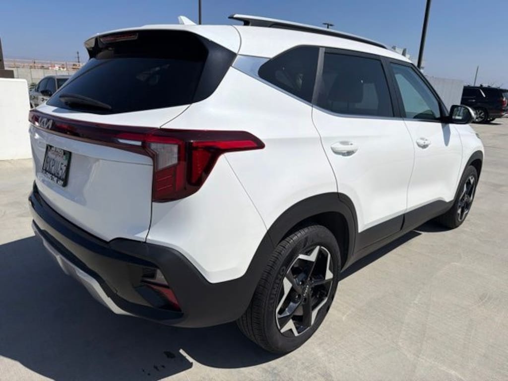 Used 2024 Kia Seltos EX SUV
